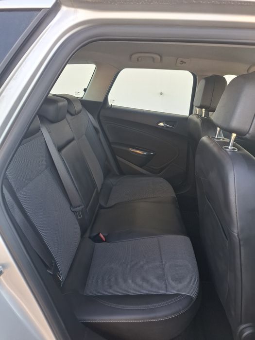Opel astra 1.7 cdti 125 cv        217 mil kms