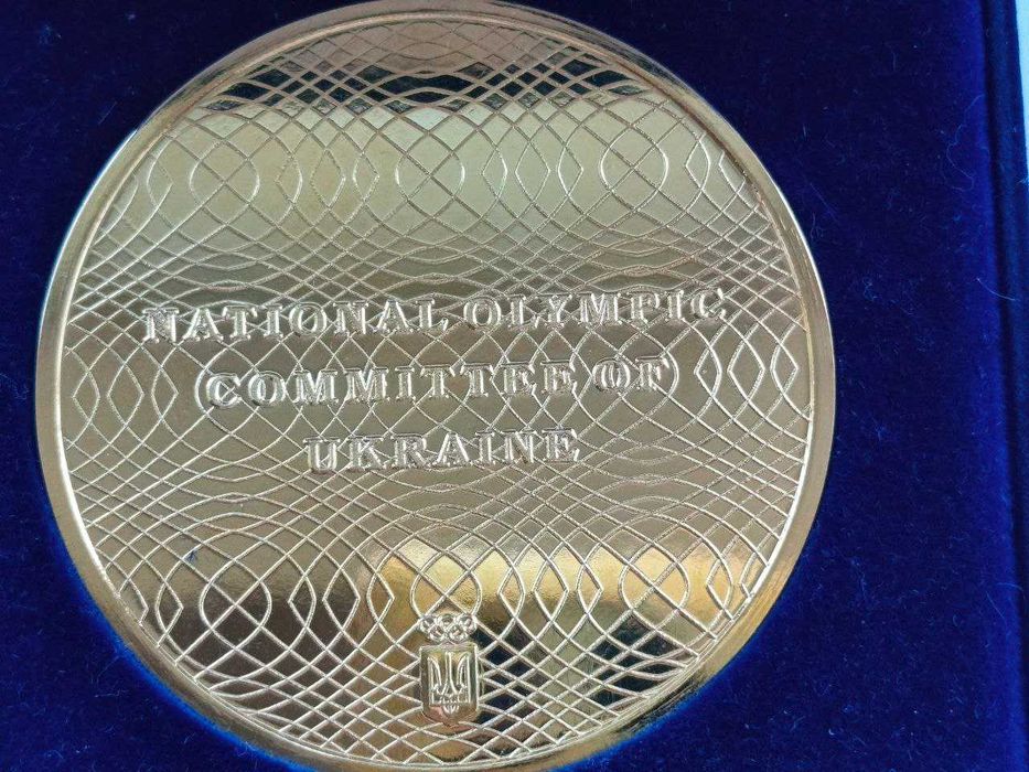 Ювілейна настільна медаль в футлярі