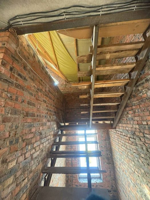 Котедж з усіма комунікаціями, велика площа Виставка! 42222