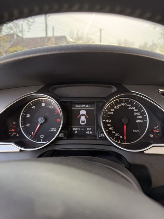 Ауди А5 2010 год 1.8 бензин