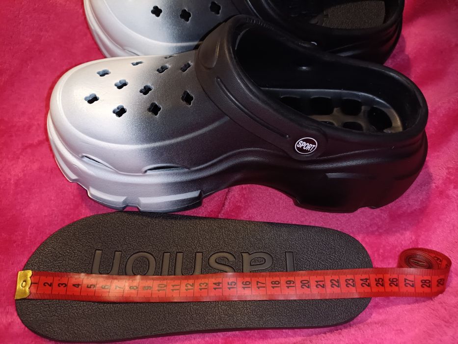 Жіночі сабо крокси