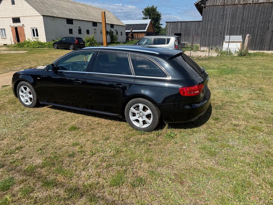 Audi a4 b8 2010r