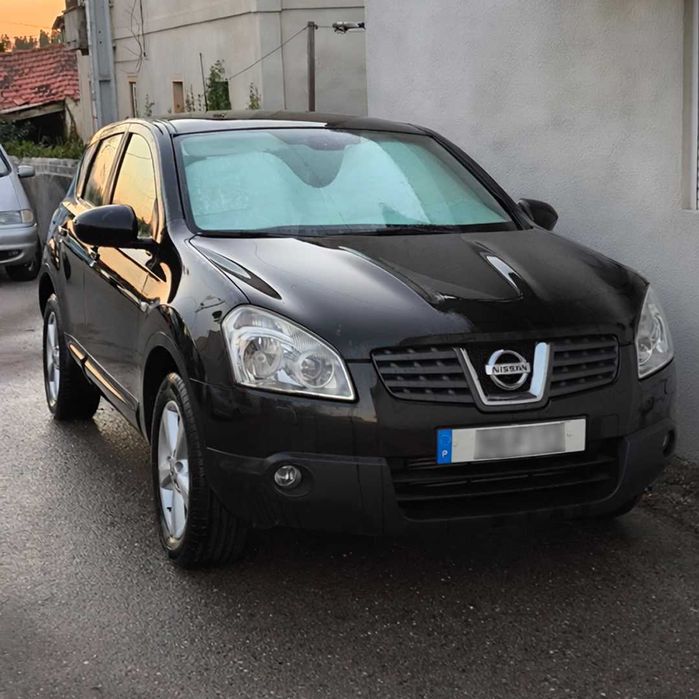 Nissan Qashqai 1.5 dCi 2008, Tekna, 207.000 km [avaria no motor]