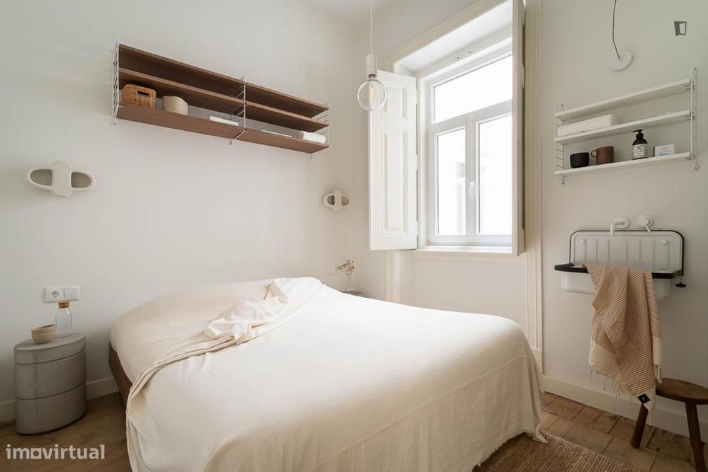 Quarto - localizado em Graça Lisbon