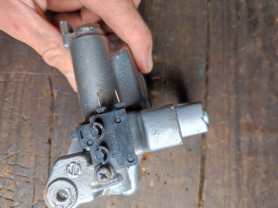 Pompa hamulcowa przód prawa Honda VT750 Shadow Aero Spirit OEM