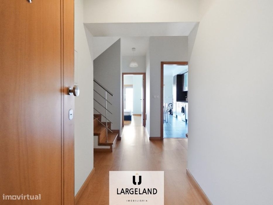 Apartamento T2 Duplex Zona Glicínias, Aveiro