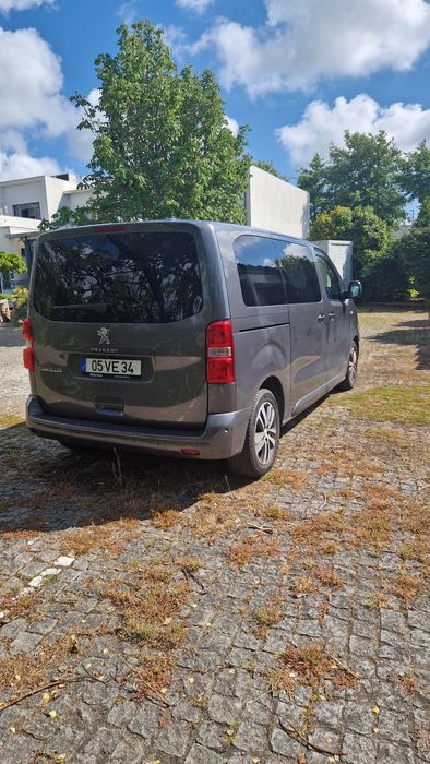 Peugeot Traveller Aloure 8 lugares