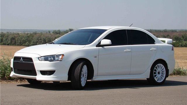 Lancer X 10 EVO Flapsy Splittery Zderzaka