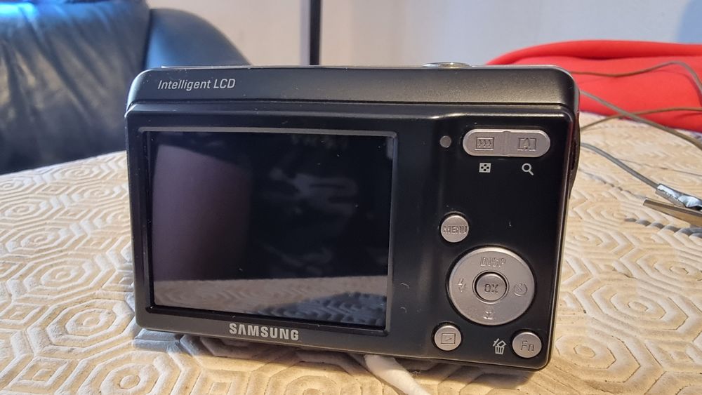 Máquina fotográfica Samsung ES1764284544739459121