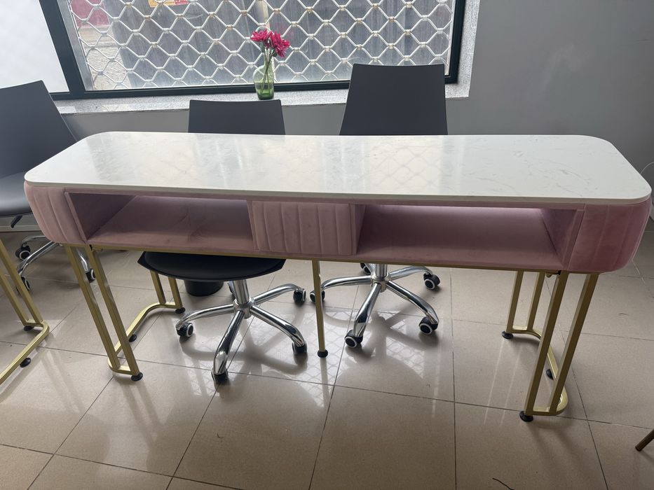 Moveis e equipamentos de Estetica e Cabelo