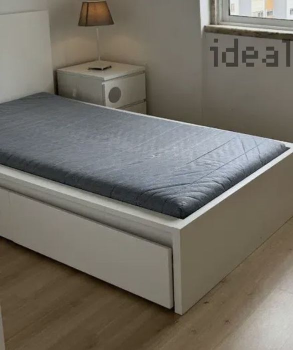 Cama MALM IKEA branca com gavetoes