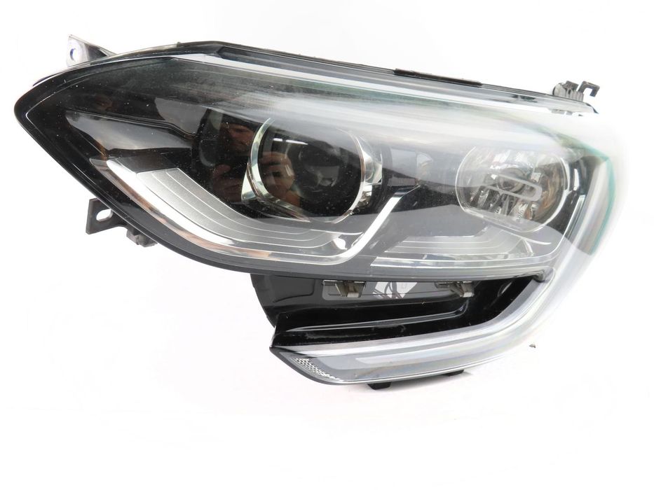 Farol Normal Renault Megane Iv Grandtour Ref: 260602792R 2015 - 2026