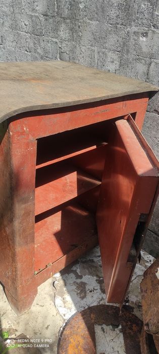 Продам сейф металевий