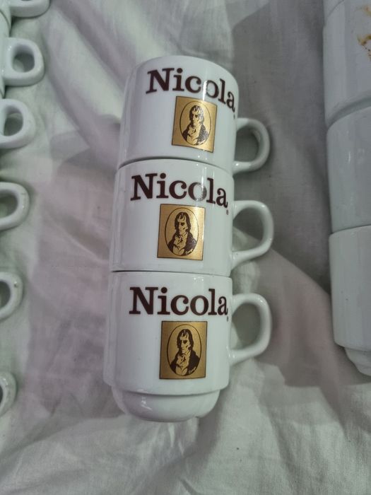 Chávenas Antigas de Café Nicola valor individual