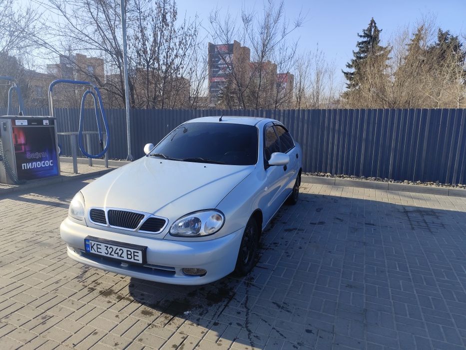 Продам Daewoo Lanos с кондиционером, гур, 1.5 двигатель,