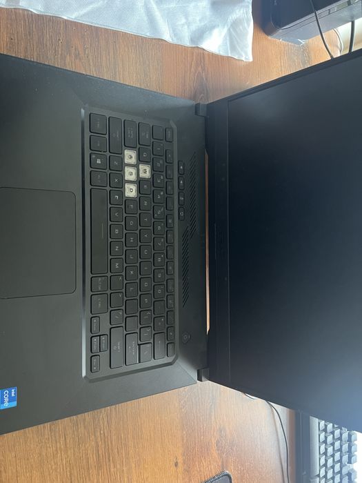 Laptop gamingowy asus