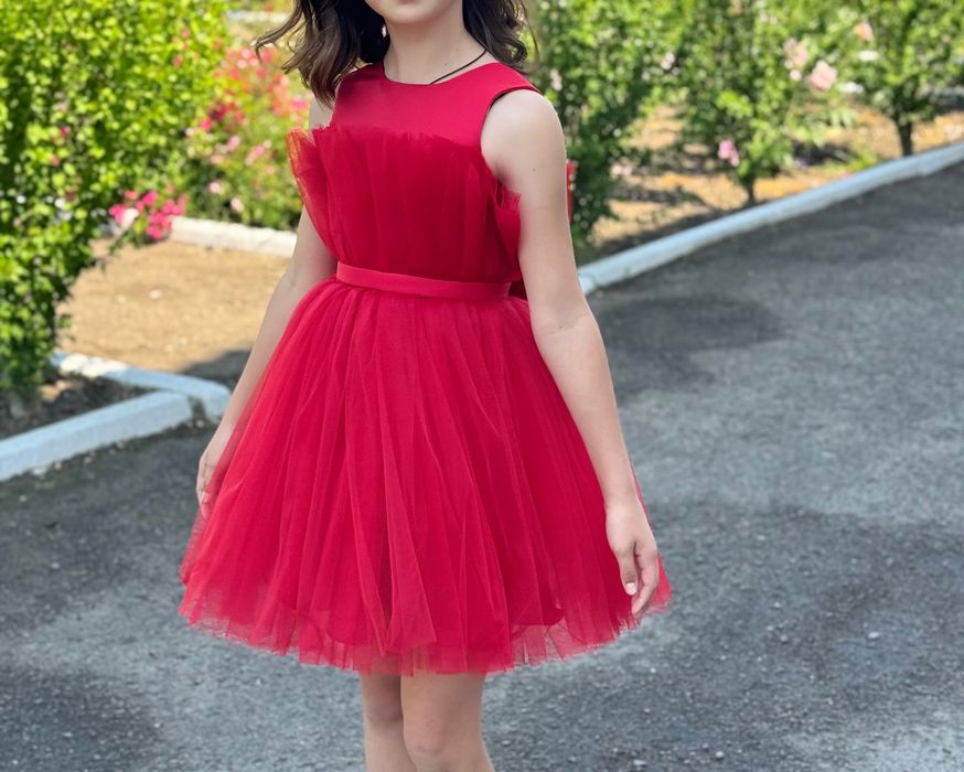 Випускна сукня (святкова)