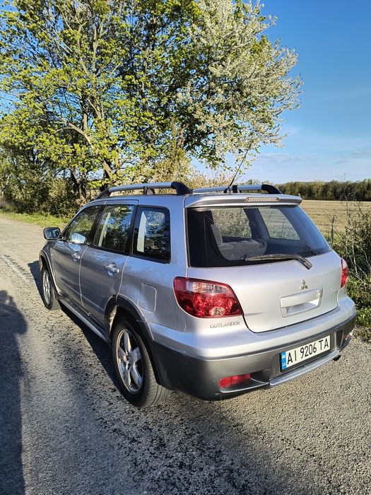 Продам Mitsubishi  Outlander 1