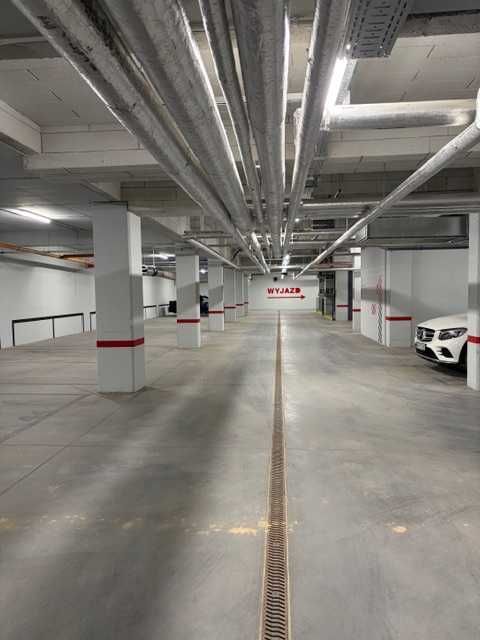 Miejsce garażowe Północna 24 - na wynajem