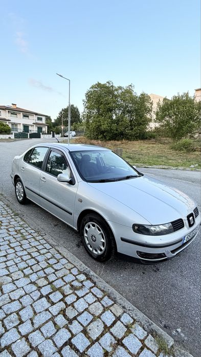 SEAT TOLEDO 1.6 com revisao e documentacao em dia