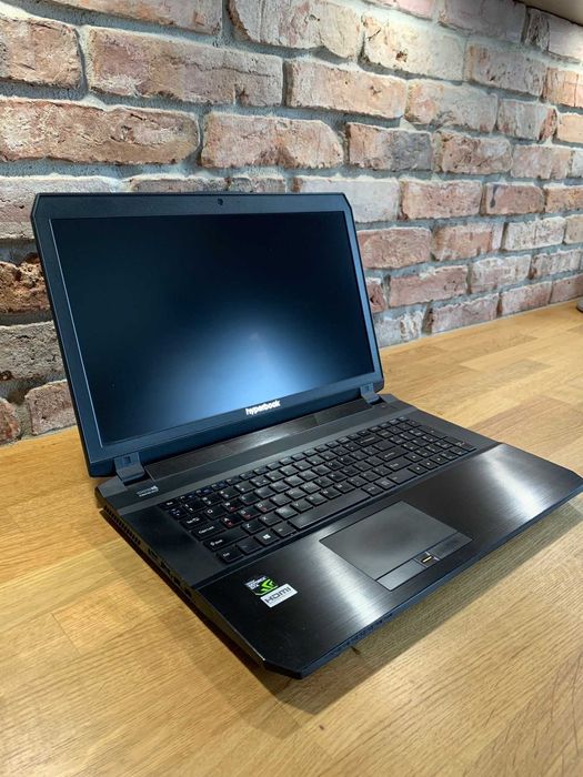 Hyperbook SL701 17.3" i7 6700HQ 32gb RAM 500GB SSD GTX 970m 6GB