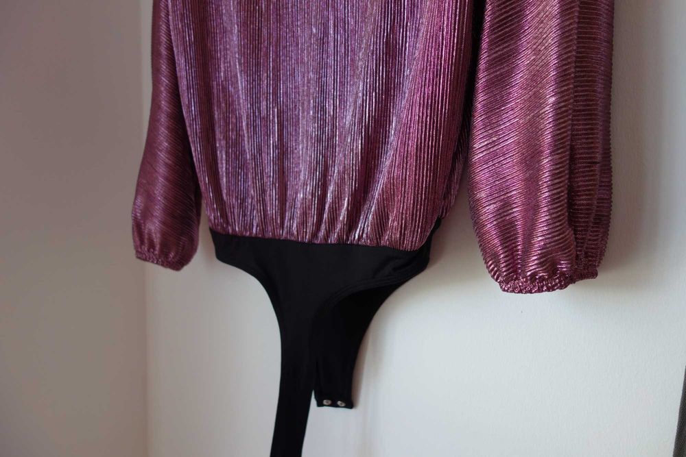 Body brilhante rosa tam. M como novo *Envio gratuito