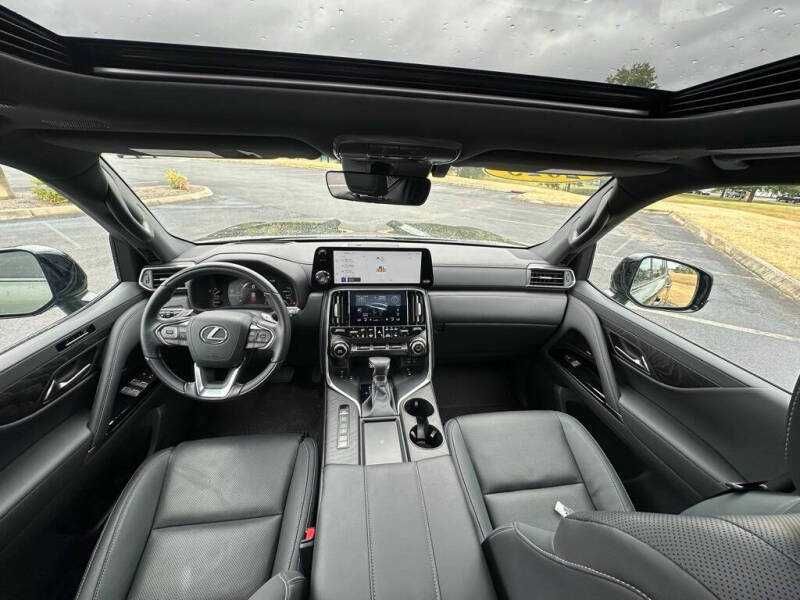 2024 Lexus LX 600