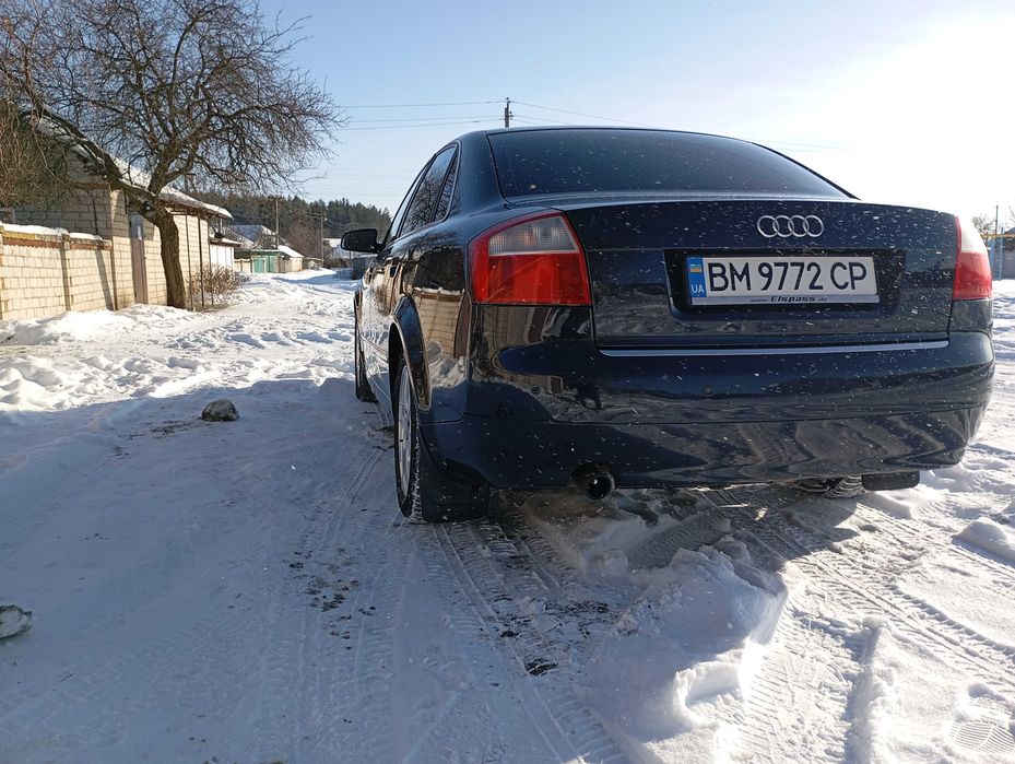 AUDI A4 8E  Автомат.