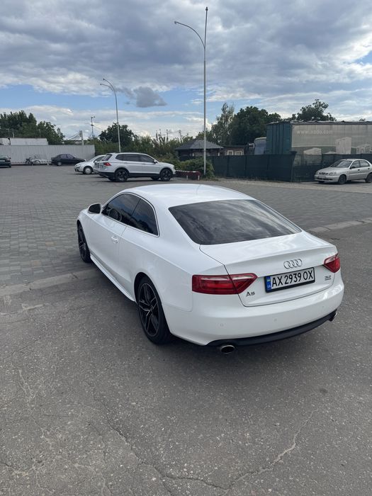 Продам Audi A5 B8 3.2 quattro официал