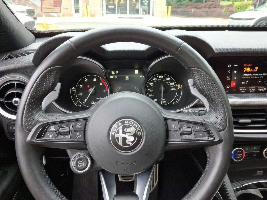 Alfa Romeo Stelvio Veloce      2023