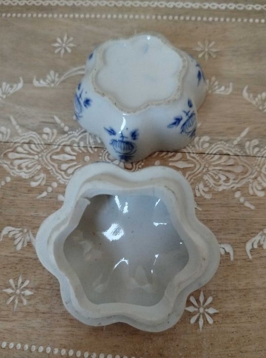 Linda Caixinha Guarda Jóias em Porcelana