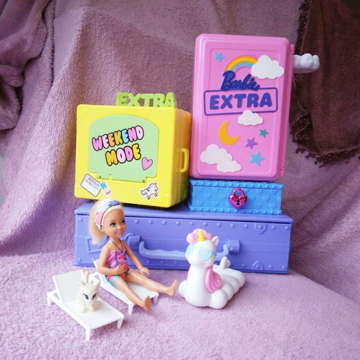 Domek rozkładany, basen dla Barbie Extra minis, lol.