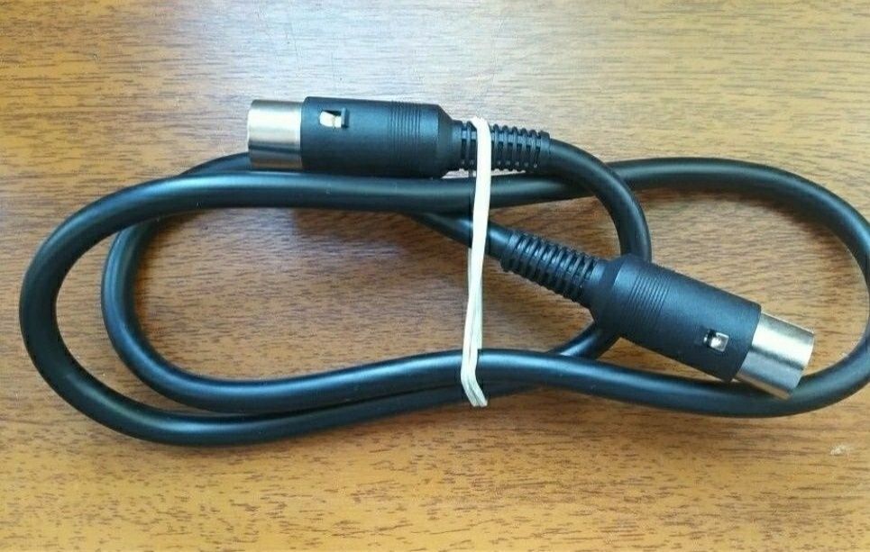 Kabel Commodore serial data do stacji dyskietek 1541