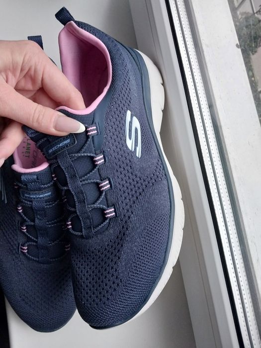 Кроссовки Skechers