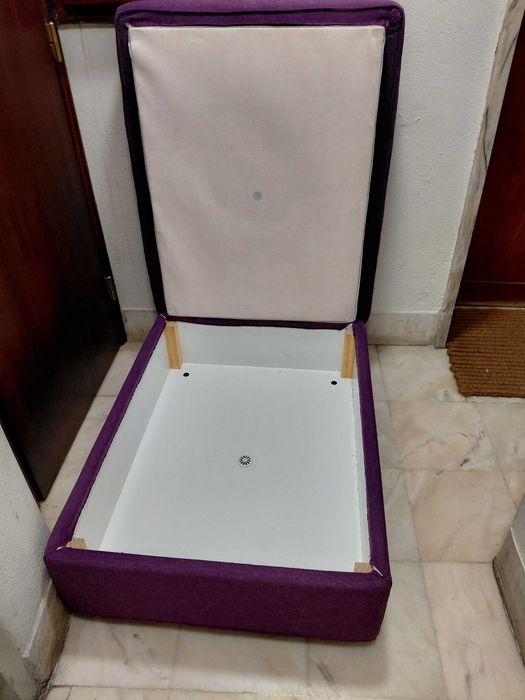 Sofá de Centro com Arrumação