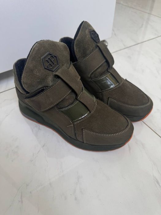 Женские кросовки р37 утепленные