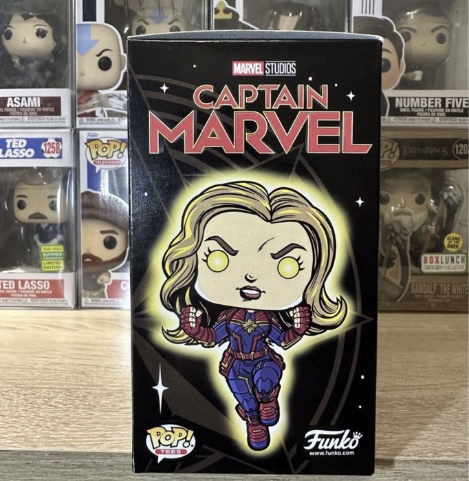 Funko Pop Фанко Поп Капитан Марвел и футболка 427: 1 300 грн