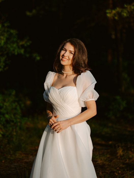 Весільна сукня, дуже ніжна, 42 розмір, S- XS