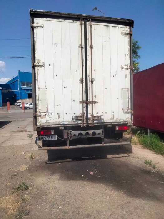 Вантажні автомобілі