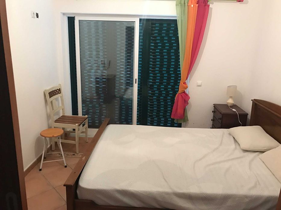 T2 com piscina primeira linha de praia