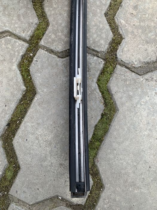 Молдинг крыши Hyundai Sonata.