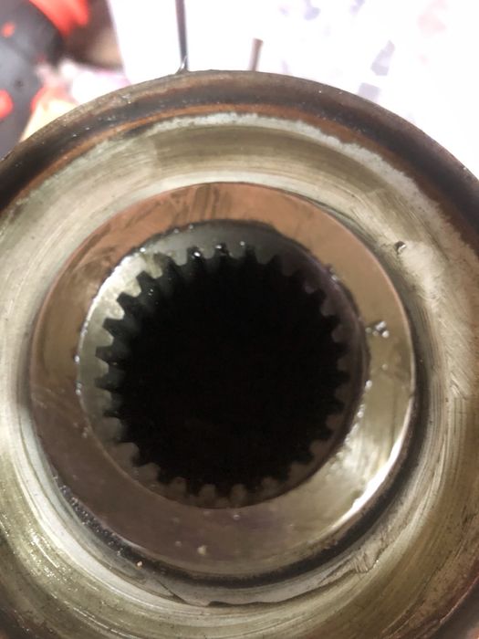 Фланець переднього редуктора