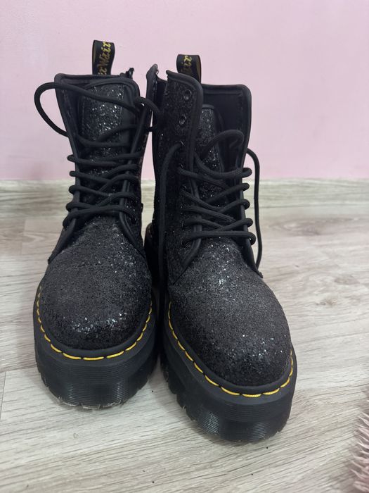 Jadon Glitter Black Dr Martens