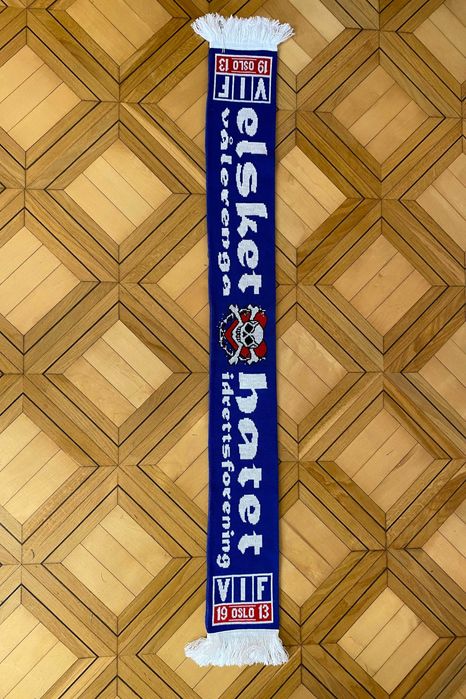 Vålerenga Oslo szalik piłkarski „Elsket – Hatet” ultras