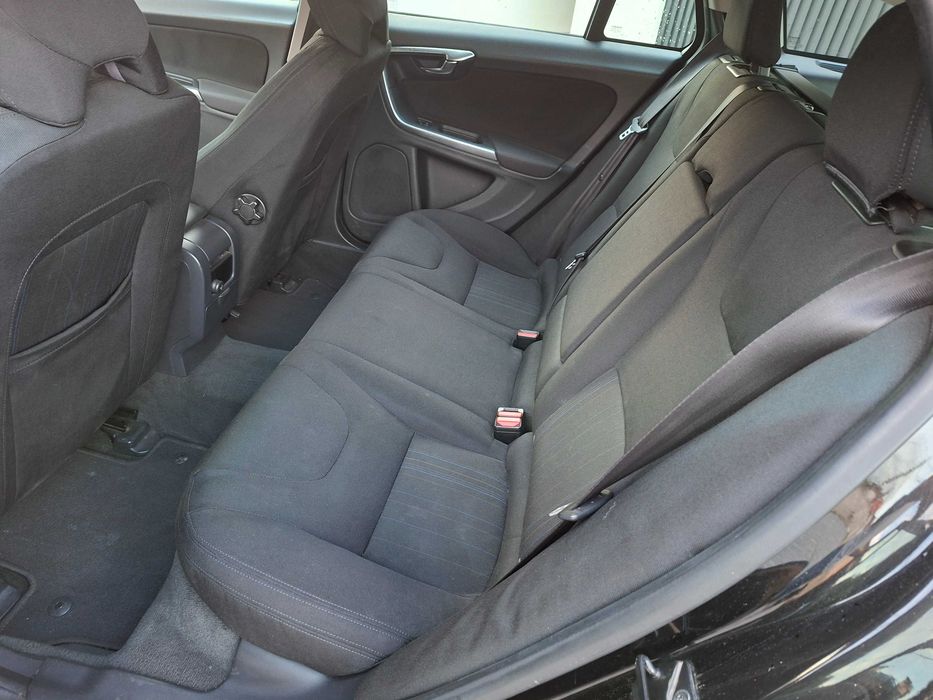 Volvo V60 1.6 D knetic