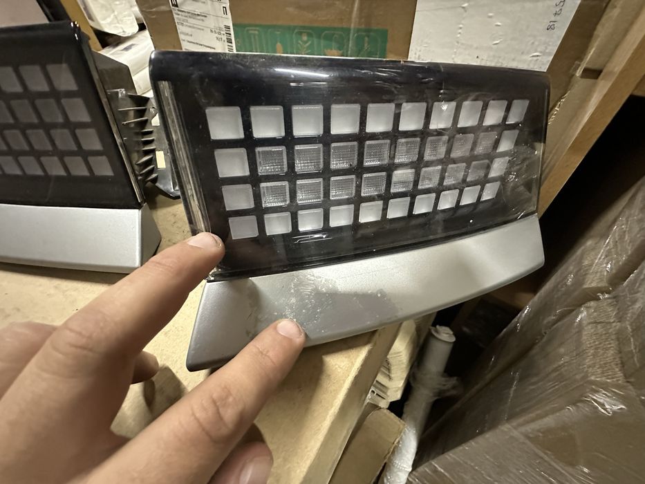 HYUNDAI IONIQ 5 крепления заднего бампера и катафоты поворотники