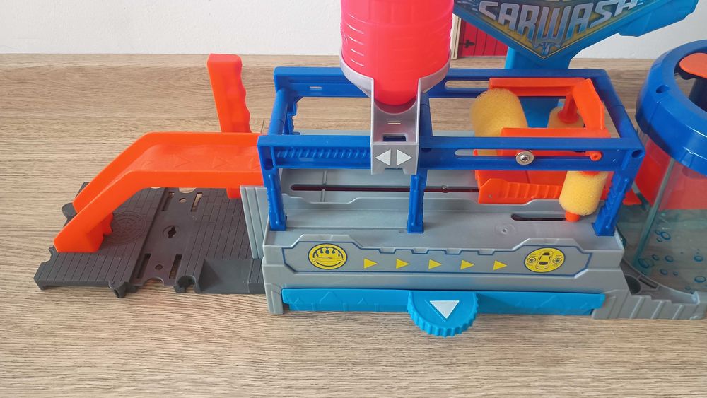 Myjnia hot wheels