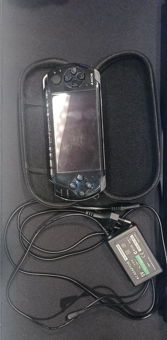 Psp-3004 (64gb modded: RetroArch)