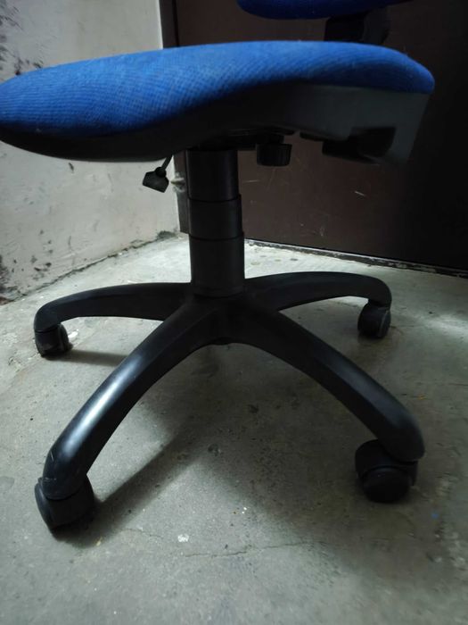 стул ссср . или  кресло копьютерное,  офисный стул