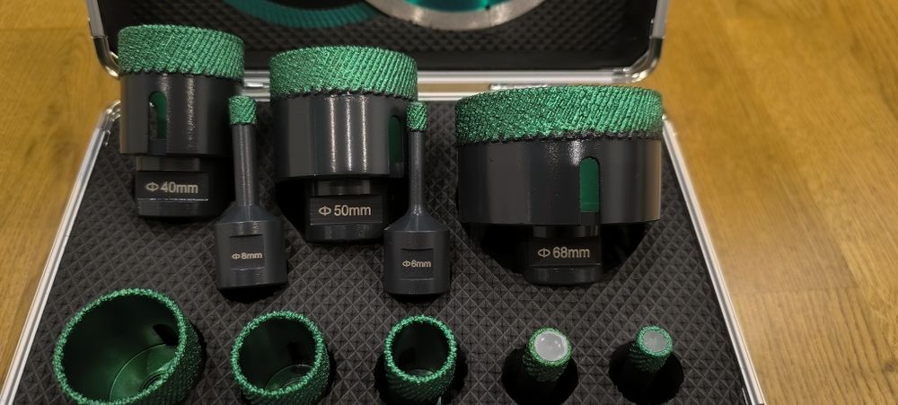 Zestaw otwornic diamentowych oraz tarcze w walizce